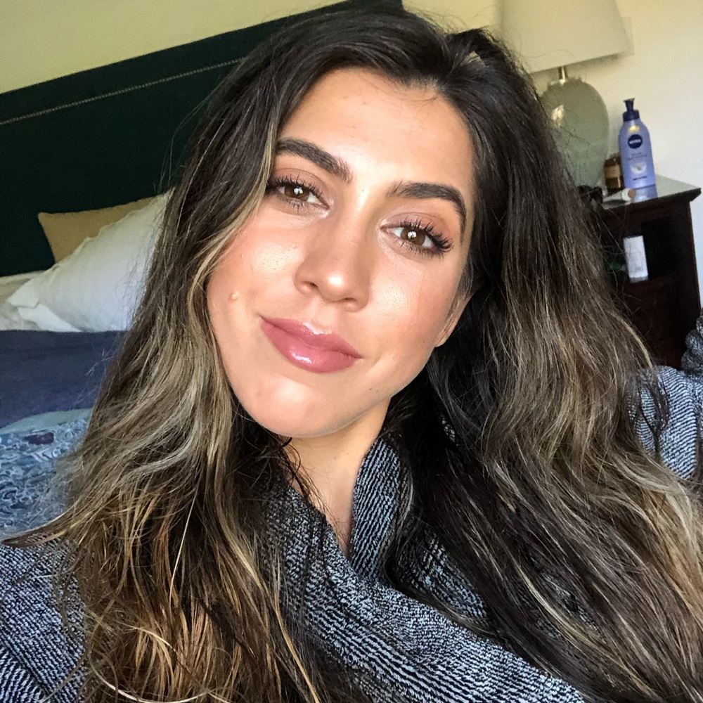 Meet your Posher, Olivia